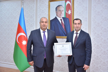 Energetiklər Günü münasibətilə Şamaxı Rayon İcra Hakimiyyətinin inzibati binasında “Şimal-Qərb” Regional Enerji Təchizat və Satış İdarəsinin Şamaxı Elektrik Şəbəkəsinin əməkdaşları ilə görüş keçirilib