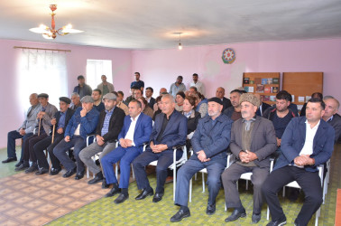 Rayonun Qurdtəpə kənd sakinləri ilə növbəti səyyar qəbul keçirilib