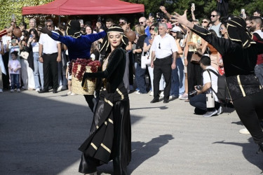 Şamaxıda Üçüncü Üzüm və Şərab Festivalı keçirilib