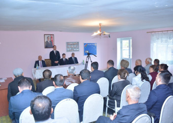 Rayon İcra Hakimiyyəti başçısının növbəti səyyar qəbulu rayonun Qurdtəpə kənd sakinləri ilə keçirilib