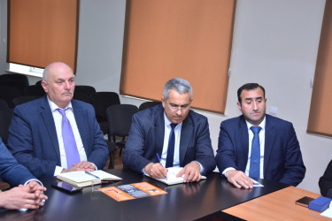 “Gender əsaslı zorakılığa qarşı mübarizə” mövzusunda dəyirmi masa keçirilib