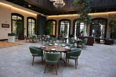 İlham Əliyev Şamaxıda “Meysari Grand Hotel & SPA” kompleksinin açılışında iştirak edib