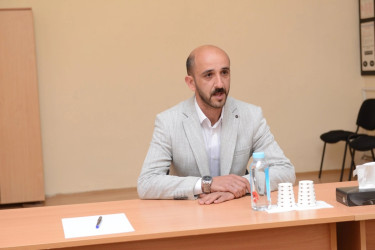 Elm və Ali Təhsil üzrə Dövlət Agentliyinin direktoru Şamaxıda vətəndaşları qəbul edib