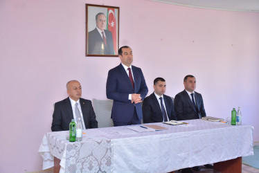 Rayonun Qurdtəpə kənd sakinləri ilə növbəti səyyar qəbul keçirilib