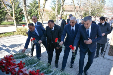 31 Mart - Azərbaycanlıların Soyqırımı qurbanlarının xatirəsi anılıb