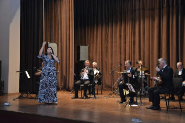 Azərbaycan Dövlət Mahnı Teatrı Şamaxıda estrada konserti ilə çıxış edib