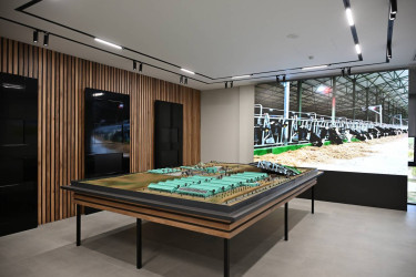 İlham Əliyev Şamaxıda "Şirvan Aqro" heyvandarlıq kompleksinin açılışında iştirak edib