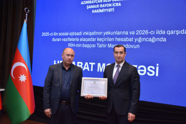 Şamaxıda 2025-ci ilin sosial-iqtisadi inkişafının yekunlarına və qarşıda duran vəzifələrə həsr edilmiş hesabat yığıncağı keçirilib