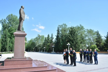 "Şəhərsalma və Memarlıq ili" çərçivəsində “Milli intibahdan müstəqil Azərbaycana: Heydər Əliyev siyasi kursunun başlanğıcı” adlı tədbir keçirilib