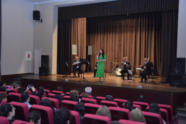 Azərbaycan Dövlət Mahnı Teatrı Şamaxıda estrada konserti ilə çıxış edib