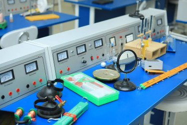 İlham Əliyev Şamaxı Avropa liseyinin yeni binasının açılışında iştirak edib