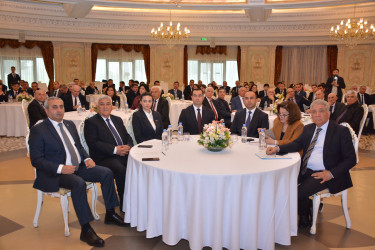 Ümummilli Lider Heydər Əliyevin anadan olmasının 103-cü ildönümü münasibətilə “Heydər Əliyevin ideyaları ilə formalaşan müasir Azərbaycan” mövzusunda tədbir keçirilib