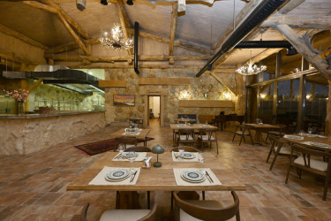 İlham Əliyev və birinci xanım Mehriban Əliyeva Şamaxıda “Pirqulu Park” hotelinin açılışında iştirak ediblər