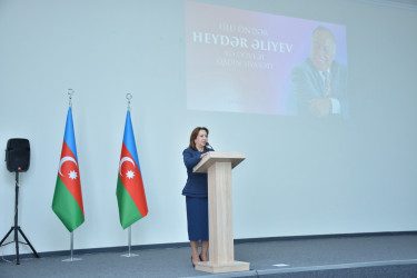 Şamaxıda Ulu Öndər Heydər Əliyevin anadan olmasının 103-cü ildönümünə həsr olunmuş “Ulu Öndər Heydər Əliyev və dövlət qadın siyasəti” adlı konfrans keçirilib
