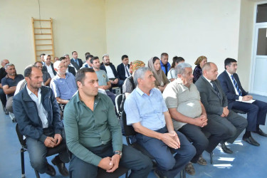 Rayon İcra Hakimiyyəti başçısının növbəti səyyar qəbulu rayonun Hacılı kənd sakinləri ilə keçirilib