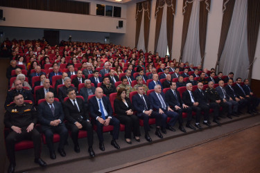 Şamaxıda müasir Azərbaycan dövlətinin memarı, xalqımızın Ümummilli Lideri Heydər Əliyevin vəfatının 22-ci ildönümü ilə bağlı anım tədbiri keçirilib