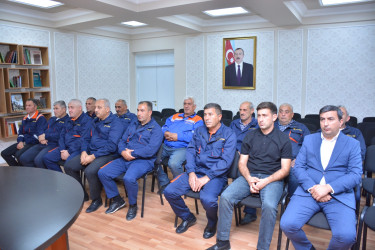 Energetiklər Günü münasibətilə Şamaxı Rayon İcra Hakimiyyətinin inzibati binasında “Şimal-Qərb” Regional Enerji Təchizat və Satış İdarəsinin Şamaxı Elektrik Şəbəkəsinin əməkdaşları ilə görüş keçirilib