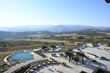 İlham Əliyev Şamaxıda “Meysari Grand Hotel & SPA” kompleksinin açılışında iştirak edib