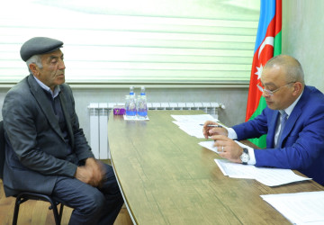 Azərbaycan Dövlət Su Ehtiyatları Agentliyinin sədri Şamaxıda vətəndaşları qəbul edib