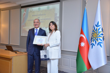 Şamaxıda “Şəhərsalma və Memarlıq İli” çərçivəsində “Ənənəvi mətbuatda və müasir informasiya vasitələrində siyasi işin təşkili” mövzusunda tədbir keçirilib