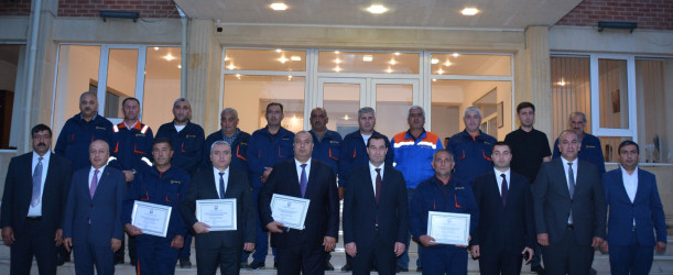 Energetiklər Günü münasibətilə Şamaxı Rayon İcra Hakimiyyətinin inzibati binasında “Şimal-Qərb” Regional Enerji Təchizat və Satış İdarəsinin Şamaxı Elektrik Şəbəkəsinin əməkdaşları ilə görüş keçirilib