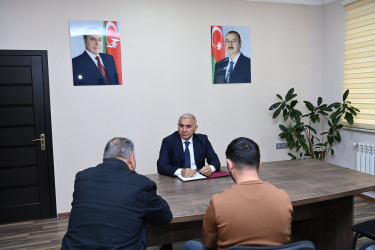 “Azərişıq” ASC-nin sədri Vüqar Əhmədov Şamaxıda vətəndaşları qəbul edib