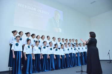 Şamaxıda Ulu Öndər Heydər Əliyevin anadan olmasının 103-cü ildönümünə həsr olunmuş “Ulu Öndər Heydər Əliyev və dövlət qadın siyasəti” adlı konfrans keçirilib