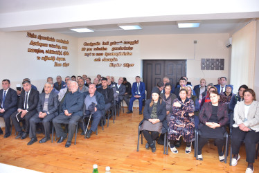 Rayonun Şərədil kənd sakinləri ilə növbəti səyyar qəbul keçirilib