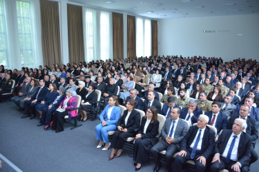Şamaxıda Ulu Öndər Heydər Əliyevin anadan olmasının 103-cü ildönümünə həsr olunmuş “Ulu Öndər Heydər Əliyev və dövlət qadın siyasəti” adlı konfrans keçirilib