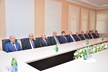 "Şəhərsalma və Memarlıq ili" çərçivəsində “Milli intibahdan müstəqil Azərbaycana: Heydər Əliyev siyasi kursunun başlanğıcı” adlı tədbir keçirilib