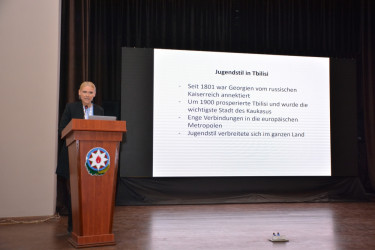 Şamaxıda Ulu Öndərin anadan olmasının 99-cu ildönümünə həsr edilmiş beynəlxalq simpozium keçirilib