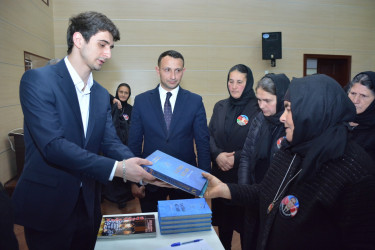Şamaxıda “44 gün – Tarixi zəfər” adlı çoxcildliyin III və IV cildlərinin təqdimatı keçirilib