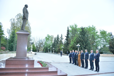 Ümummilli Lider Heydər Əliyevin anadan olmasının 103-cü ildönümü münasibətilə “Heydər Əliyevin ideyaları ilə formalaşan müasir Azərbaycan” mövzusunda tədbir keçirilib