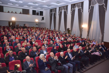 Xalq artisti Alim Qasımov və Əməkdar artist Fərqanə Qasımova Şamaxıda konsert proqramı ilə çıxış edib