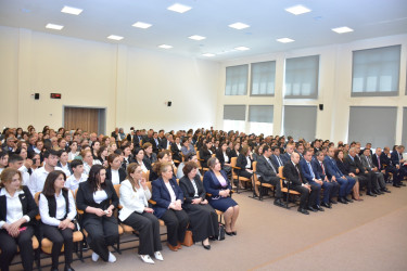 “Konstitusiya və Suverenlik İli” çərçivəsində Ulu Öndər Heydər Əliyevin anadan olmasının 102-ci ildönümünə həsr olunmuş “Üfüqlərdə doğan günəş” adlı tədbir keçirilib