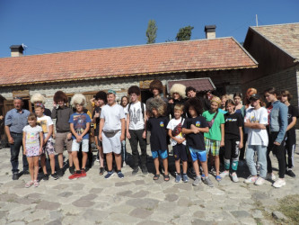 Ukraynalı uşaqlar Şamaxıya ekskursiya ediblər