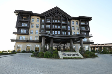 İlham Əliyev Şamaxıda “Meysari Grand Hotel & SPA” kompleksinin açılışında iştirak edib