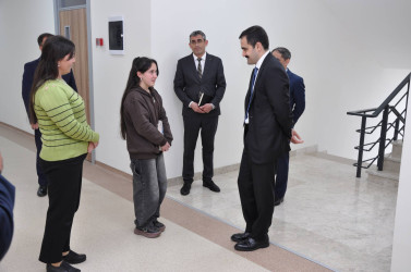 Nazir müavini Həsən Həsənli Şamaxıda müəllim və valideynlərlə görüşüb