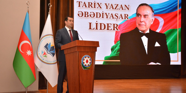 Şamaxıda Ümummilli Lider Heydər Əliyevin 3 oktyabr 1993-cü ildə ilk dəfə prezident seçilməsinin 30-cu ildönümünə həsr olunmuş “Tarix yazan əbədiyaşar lider” mövzusunda elmi-praktik konfrans keçirilib