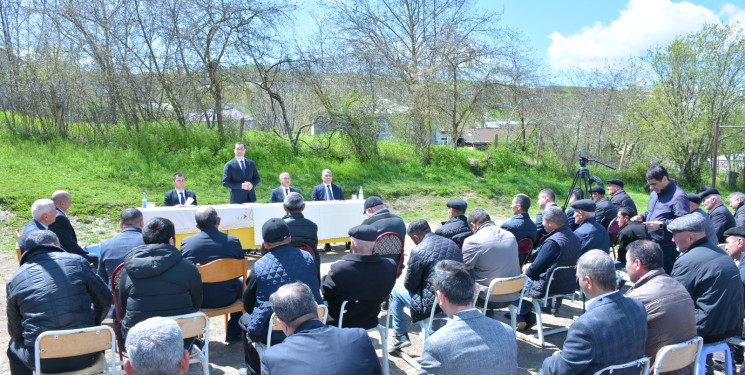 Rayon İcra Hakimiyyəti başçısının növbəti səyyar qəbulu rayonun Dağ Bağırlı kənd sakinləri ilə keçirilib