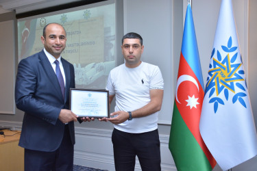 Şamaxıda “Şəhərsalma və Memarlıq İli” çərçivəsində “Ənənəvi mətbuatda və müasir informasiya vasitələrində siyasi işin təşkili” mövzusunda tədbir keçirilib