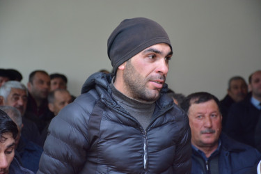 Rayon İcra Hakimiyyəti başçısının növbəti səyyar qəbulu rayonun Sabir qəsəbə sakinləri ilə keçirilib