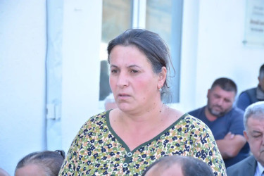 Rayon İcra Hakimiyyəti başçısının növbəti səyyar qəbulu rayonun Əhmədli kənd sakinləri ilə keçirilib
