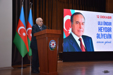 Şamaxıda müasir Azərbaycan dövlətinin memarı, xalqımızın Ümummilli Lideri Heydər Əliyevin vəfatının 22-ci ildönümü ilə bağlı anım tədbiri keçirilib