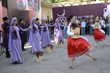 Şamaxıda Üçüncü Üzüm və Şərab Festivalı keçirilib