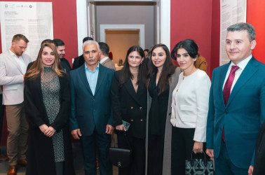Berlində MAMA “Ana təbiət” beynəlxalq incəsənət sərgisi çərçivəsində Aprel döyüşlərinin şəhidi Samir Kaçayevin “Yarımçıq qalmış, lakin əbədi” adlı sərgisi keçirilib