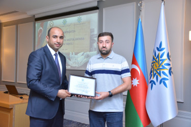 Şamaxıda “Şəhərsalma və Memarlıq İli” çərçivəsində “Ənənəvi mətbuatda və müasir informasiya vasitələrində siyasi işin təşkili” mövzusunda tədbir keçirilib