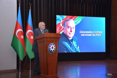 Şamaxıda Ümummilli Lider Heydər Əliyevin anadan olmasının 102-ci ildönümünə həsr olunmuş tədbir keçirilib